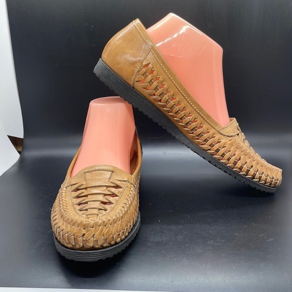 Vintage 90’s Marc Alpert tan Huarache Sandals 8.5 - Picture 2 of 4